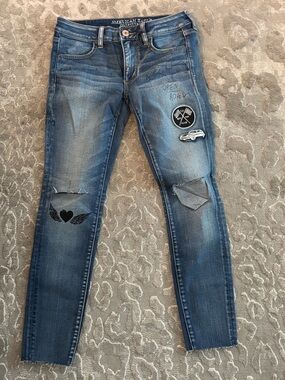 American Eagle Blue Distressed Patch Hot Rod Super Stretch Jeans Size 6 short